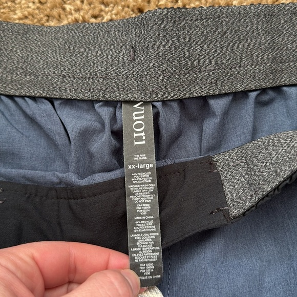 Vuori Banks Men's 7.5" Inseam Azure Blue Linen Texture Athletic Gym Shorts - Picture 7 of 9